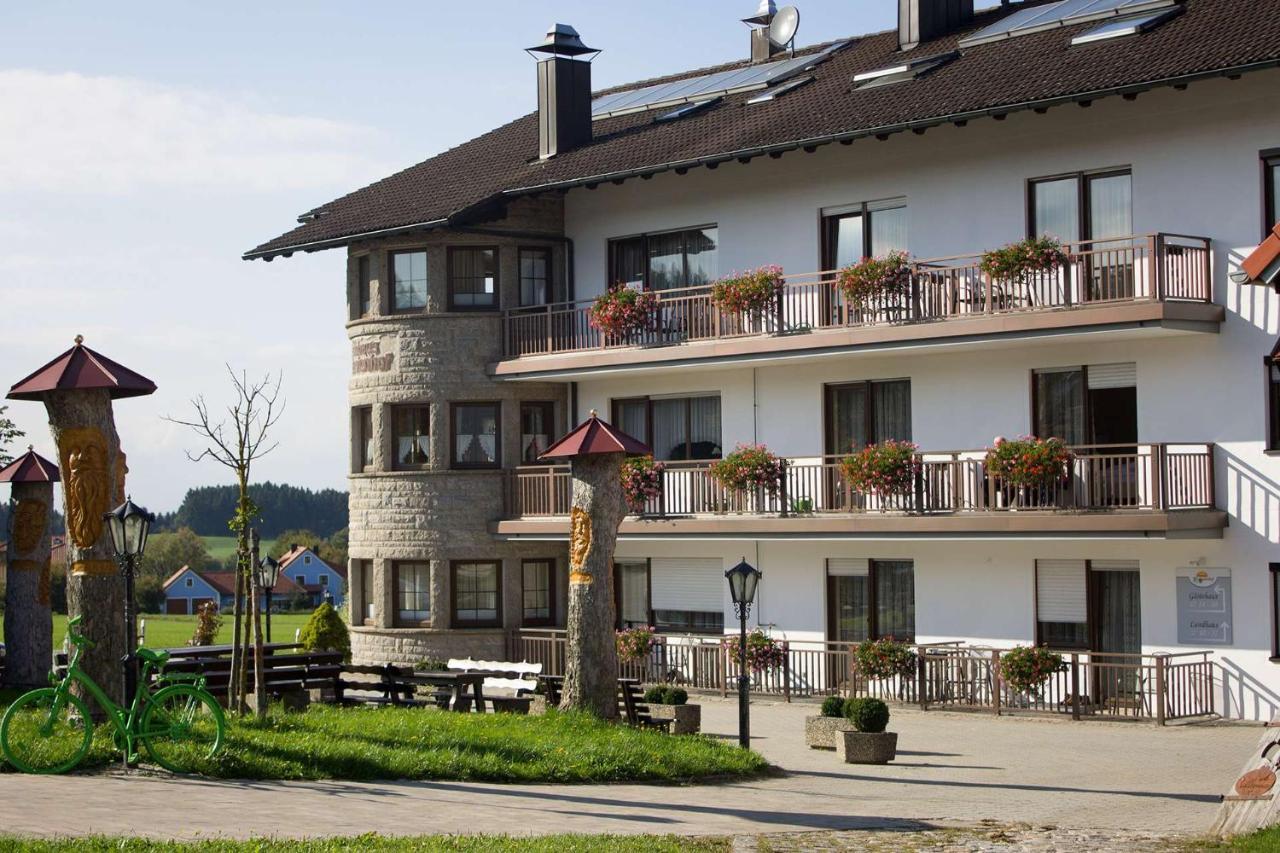 Landhotel Kastanienhof Georgenberg Dış mekan fotoğraf